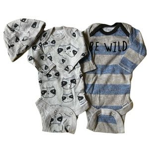 ⭐️4/$20⭐️ Gerber Onesies & Hat
